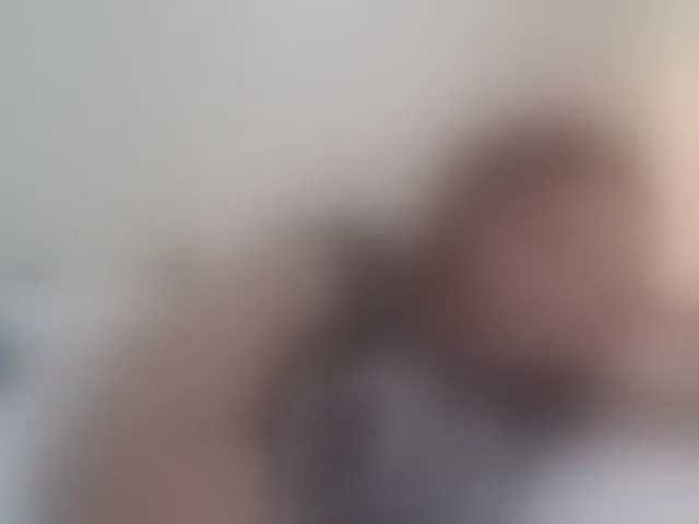 Live sex webcam photo for Beautystar12 #293324145