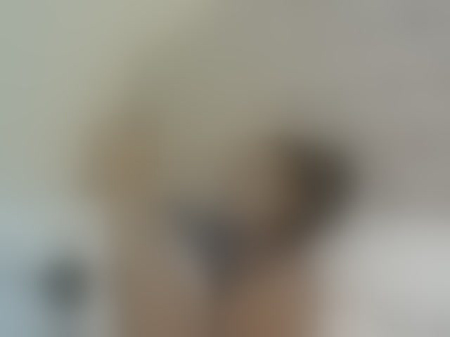 Live sex webcam photo for Beautystar12 #294105877