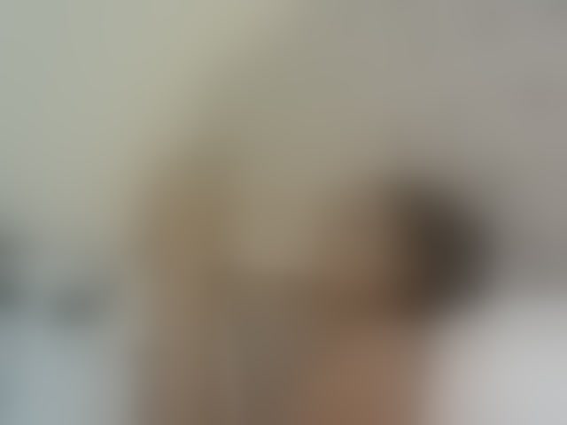 Live sex webcam photo for Beautystar12 #294144177