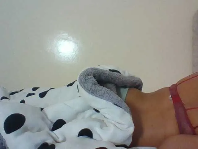 Live sex webcam photo for Beautystar12 #294234650