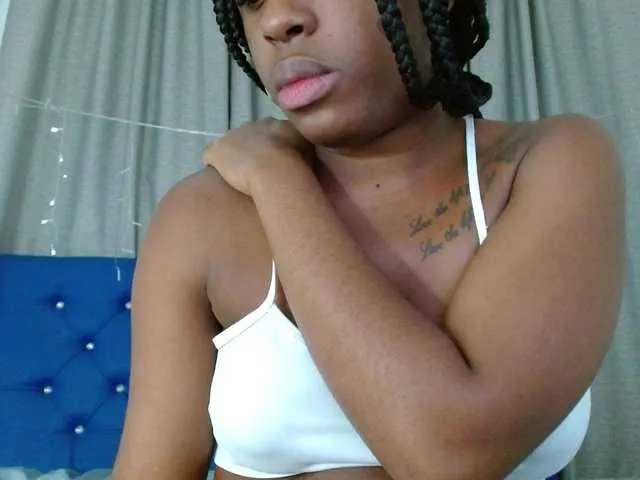 Live sex webcam photo for Beautyyebonyy #291491655