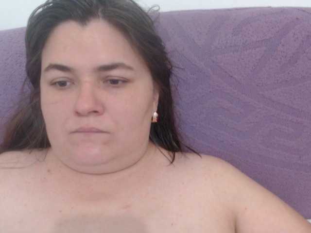 Live sex webcam photo for BeccaNutty #274645732