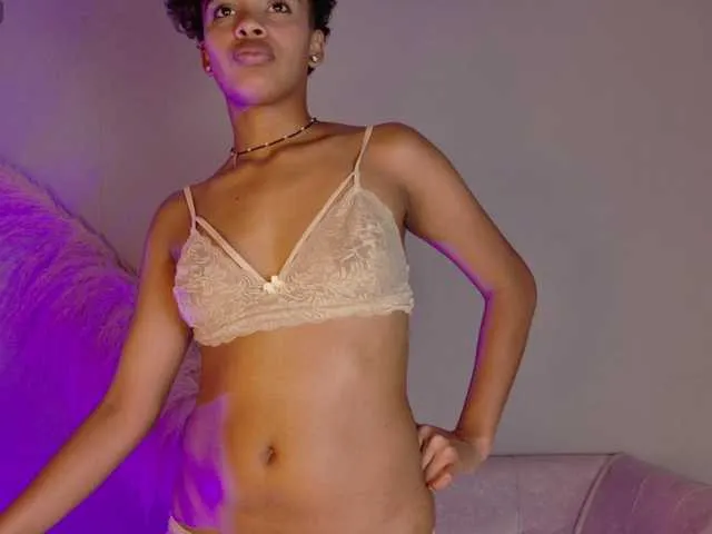 Live sex webcam photo for BeckaBlue #293387299