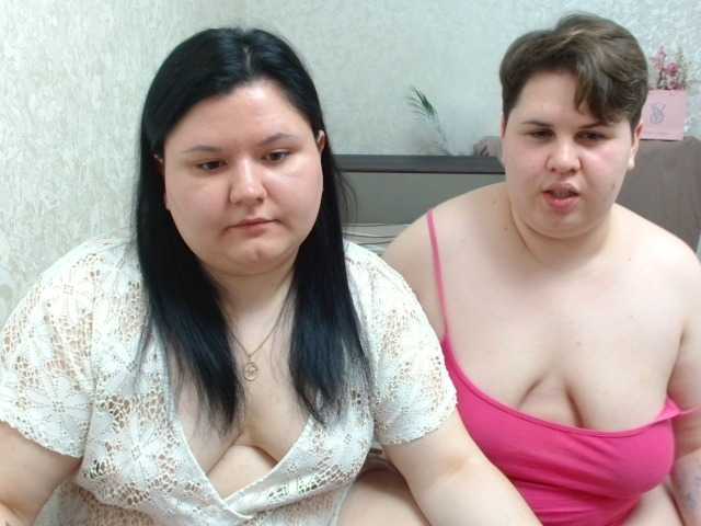 Live sex webcam photo for BeckyAndEllen #277422237