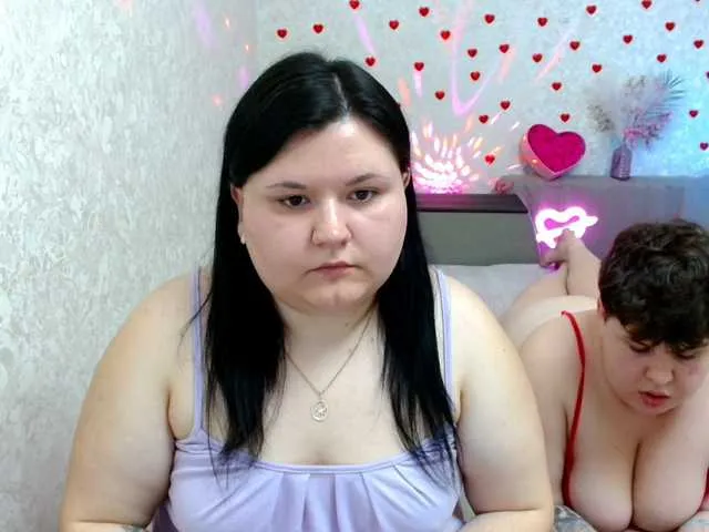 Live sex webcam photo for BeckyAndEllen #290542462
