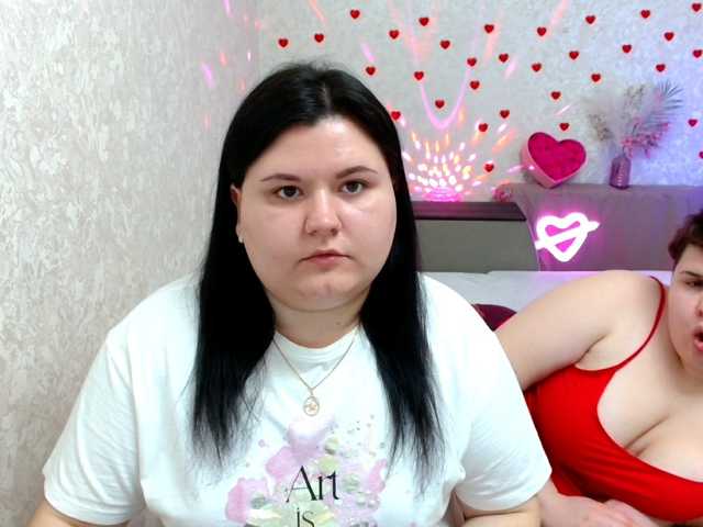 Live sex webcam photo for BeckyAndEllen #290568286