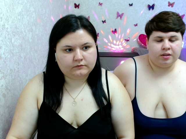 Live sex webcam photo for BeckyAndEllen #290621994