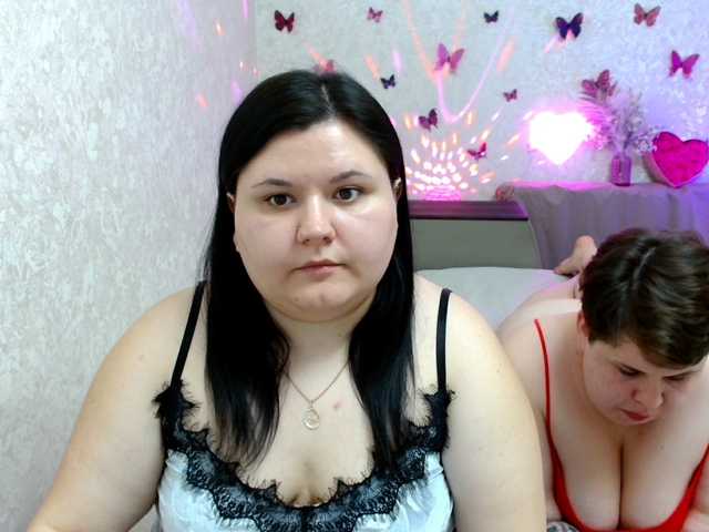 Live sex webcam photo for BeckyAndEllen #290643976