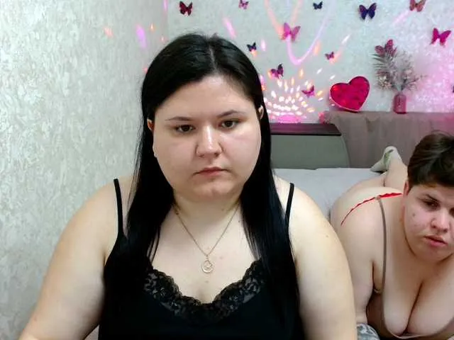 Live sex webcam photo for BeckyAndEllen #290813690