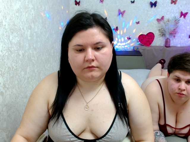 Live sex webcam photo for BeckyAndEllen #290847495