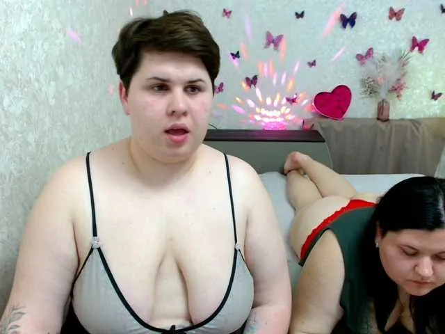 Live sex webcam photo for BeckyAndEllen #291046336