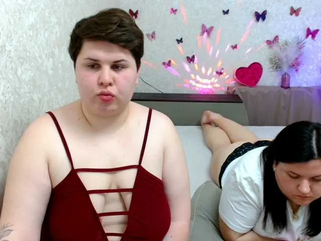 Live sex webcam photo for BeckyAndEllen #291057818