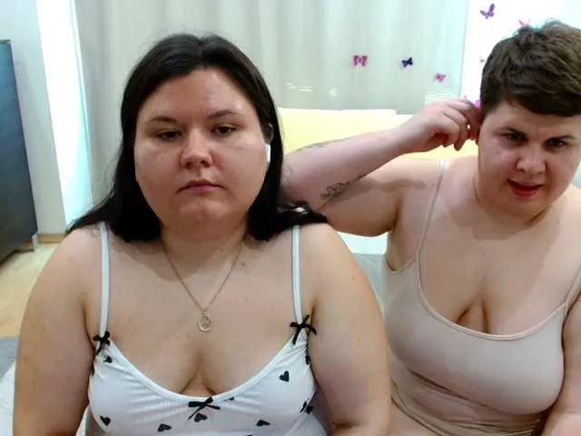 Live sex webcam photo for BeckyAndEllen #291805404