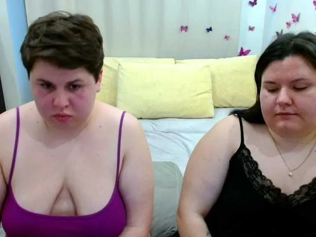 Live sex webcam photo for BeckyAndEllen #291987652