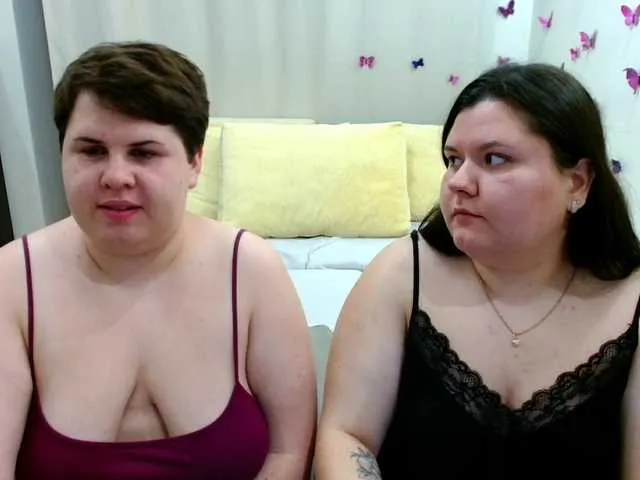 Live sex webcam photo for BeckyAndEllen #292029456