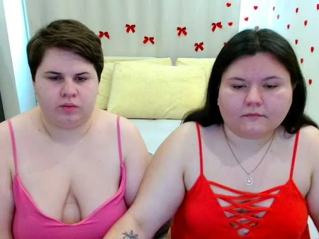 Live sex webcam photo for BeckyAndEllen #292114940