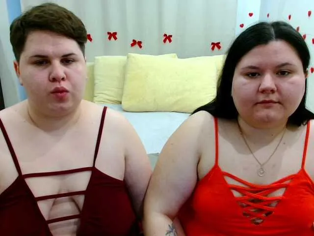 Live sex webcam photo for BeckyAndEllen #292369630