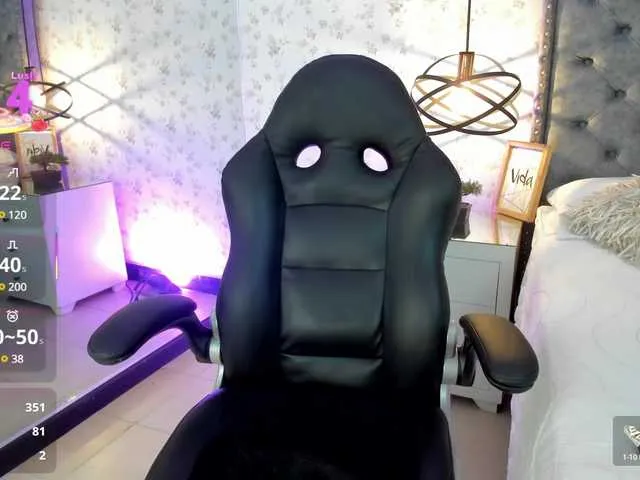 Live sex webcam photo for BeckyConnor #291400382