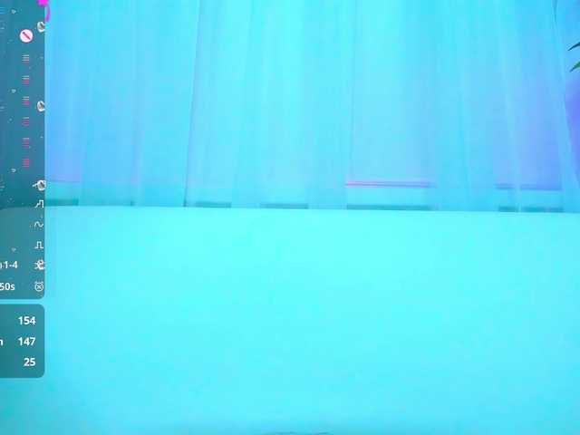 Live sex webcam photo for Beellami #290452119