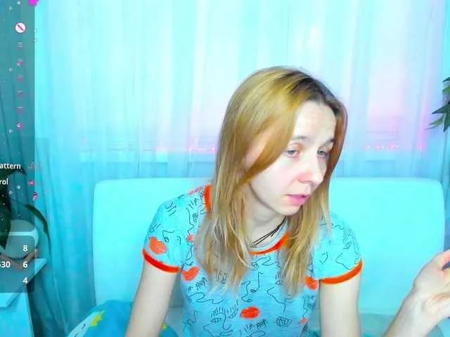 Live sex webcam photo for Beellami #290675077