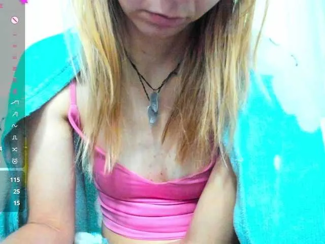 Live sex webcam photo for Beellami #291961275