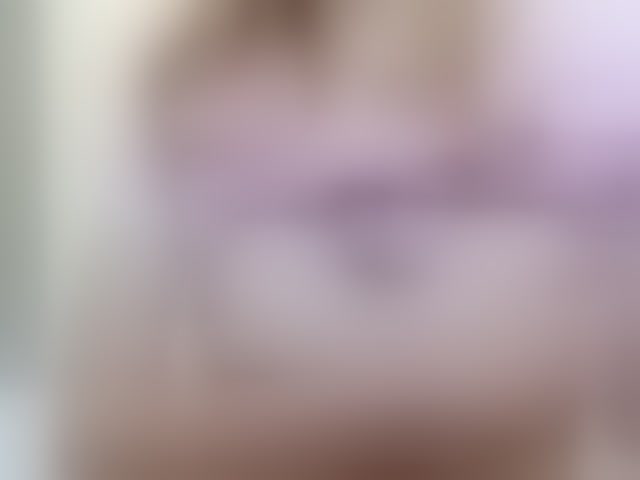 Live sex webcam photo for Beellami #294332057