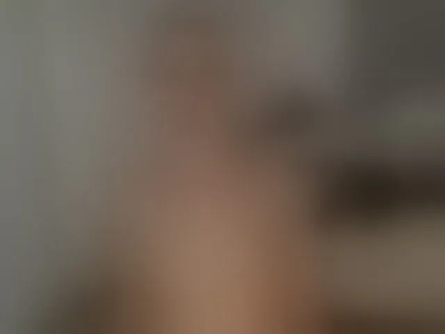 Live sex webcam photo for Bella-J #293813741