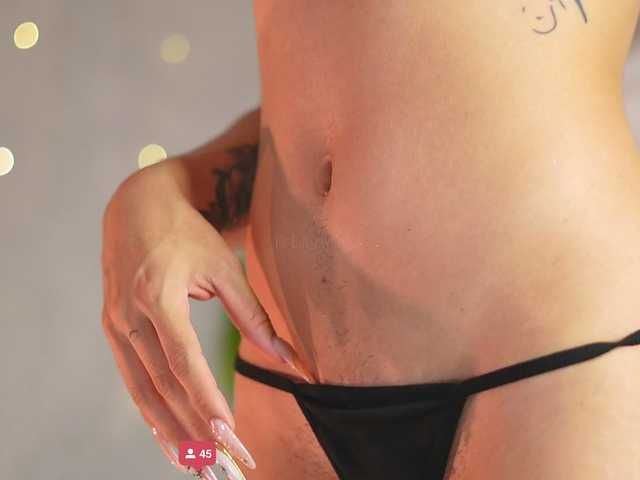 Live sex webcam photo for Bella-francoo #290933856