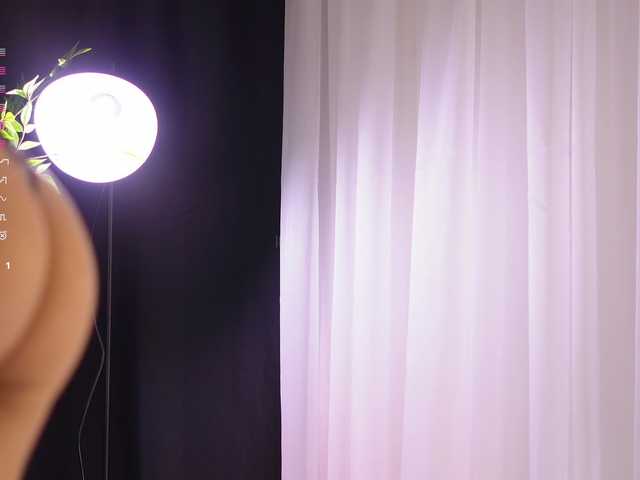 Live sex webcam photo for Bella-francoo #291038035