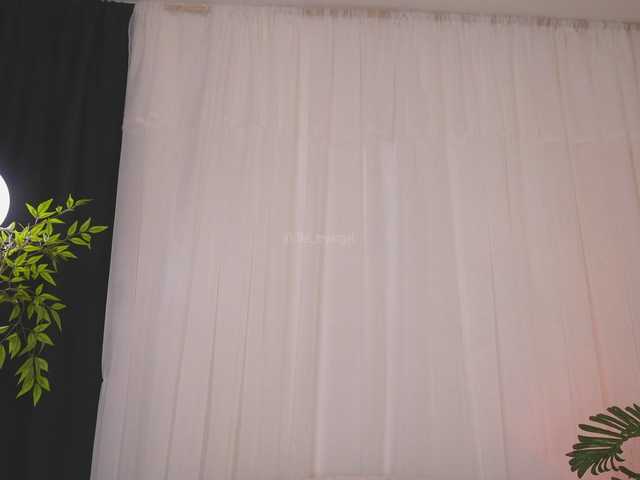 Live sex webcam photo for Bella-francoo #291294347