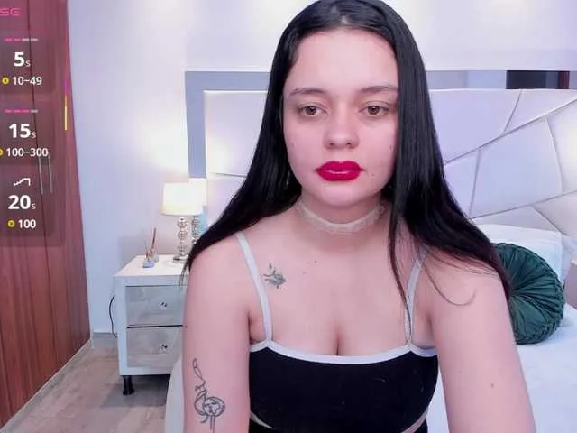 Live sex webcam photo for Bella-hadid #291159642