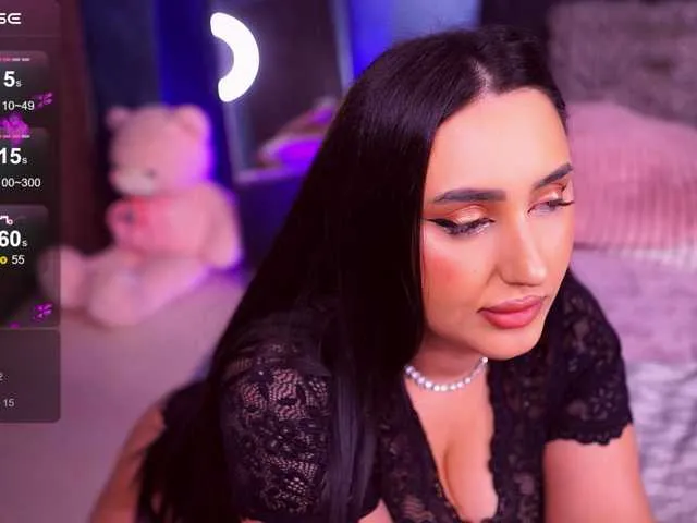 Live sex webcam photo for BellaDoyle #291052535