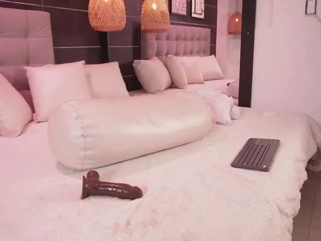 Live sex webcam photo for BellaLatina #292231839