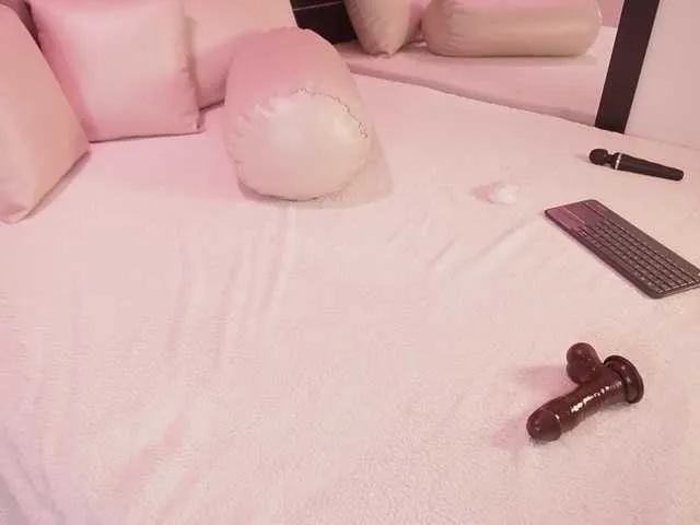 Live sex webcam photo for BellaLatina #292257808