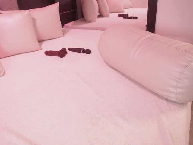 Live sex webcam photo for BellaLatina #292443857