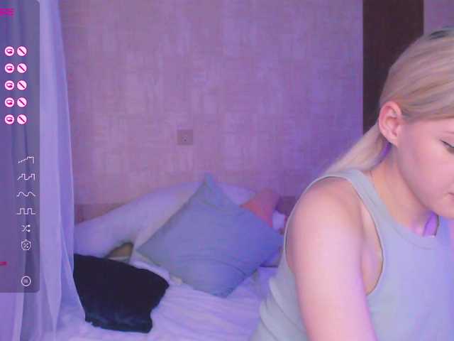 Live sex webcam photo for BellaLilBunny #276410203