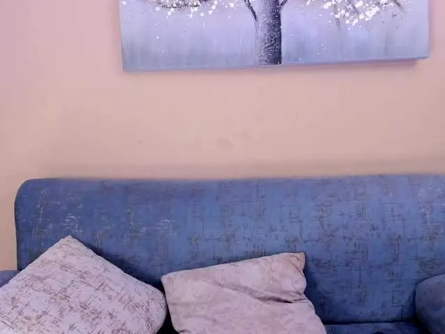 Live sex webcam photo for BellaMarieX #291695015