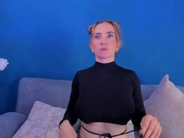 Live sex webcam photo for BellaMarieX #292173189