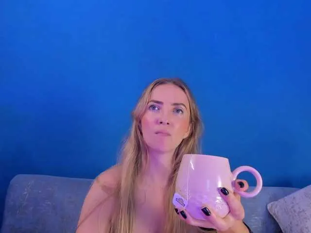 Live sex webcam photo for BellaMarieX #292192641