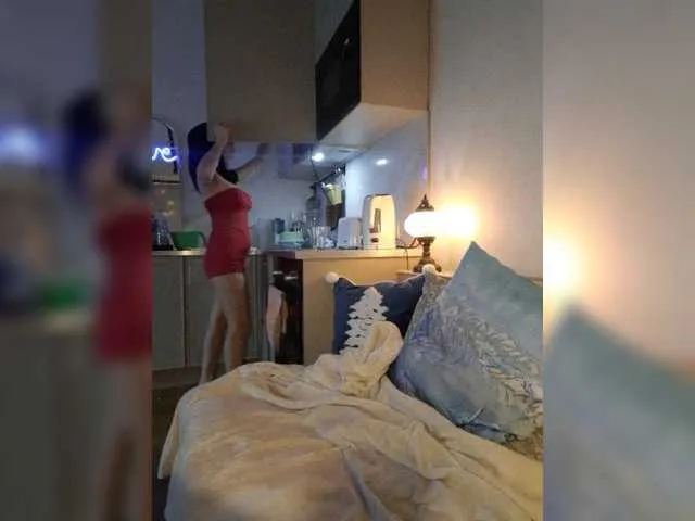Live sex webcam photo for BellaMcQueen #276881279