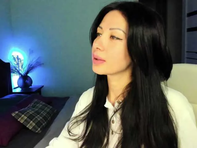 Live sex webcam photo for BellaMcQueen #290548721