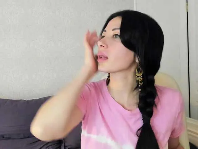 Live sex webcam photo for BellaMcQueen #290791353