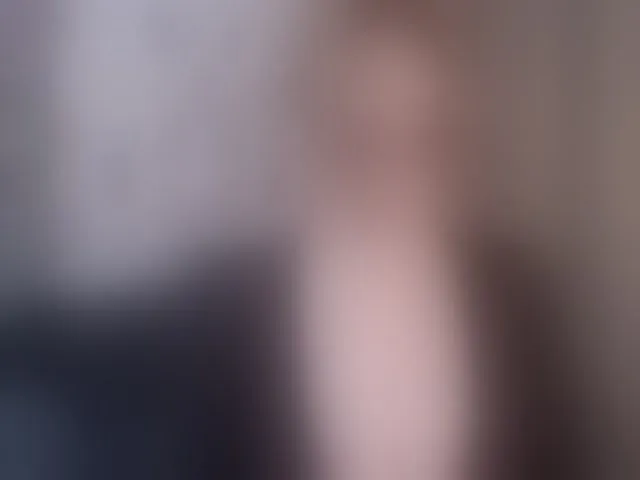 Live sex webcam photo for BellaMrr #292516804