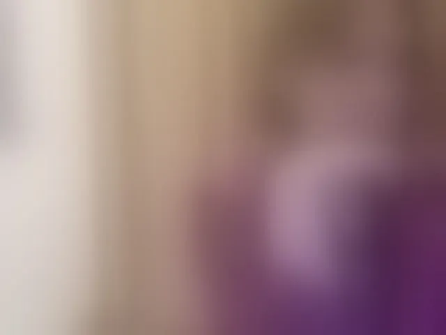 Live sex webcam photo for BellaMrr #294127835