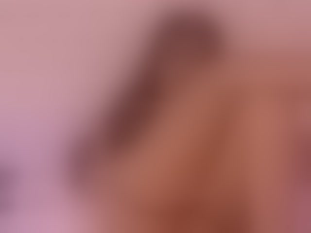 Live sex webcam photo for BellaNoirre #293989471
