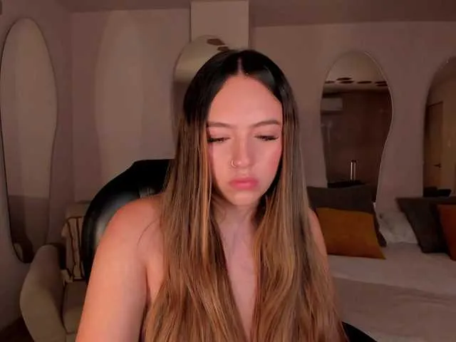 Live sex webcam photo for BellaRose #293244070
