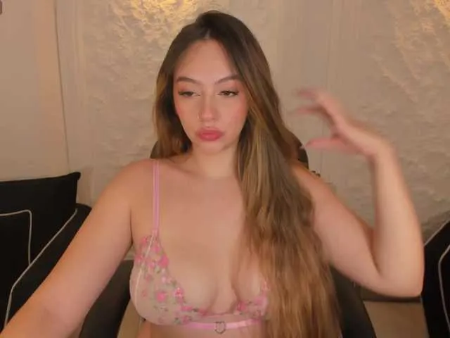 Live sex webcam photo for BellaRose #293446807