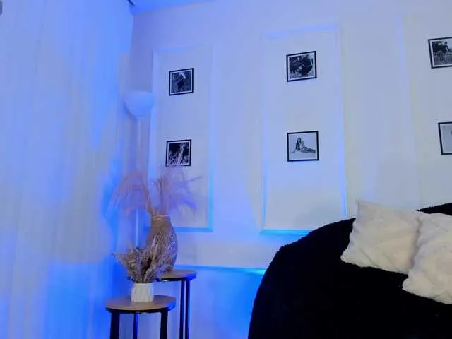 Live sex webcam photo for BellaRossi #292085366