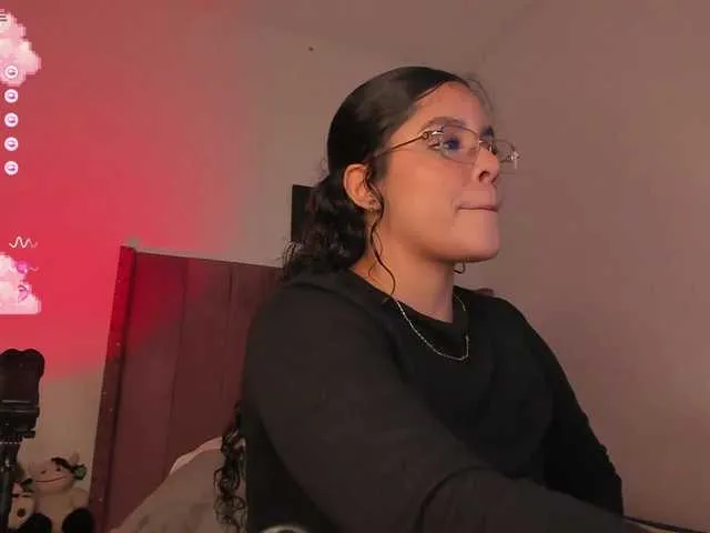 Live sex webcam photo for BellaXtar #291241611