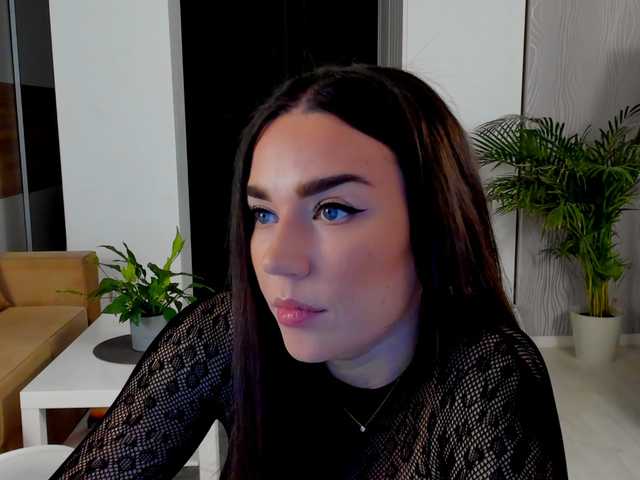 Live sex webcam photo for BellaaDona #290435914